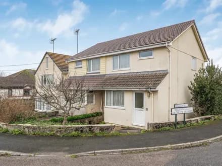 78 Higher Westonfields - Totnes